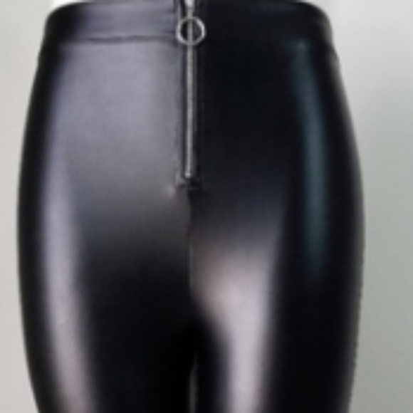NWT- Wild Fable-Faux Leather O Ring Pants - Picture 1 of 8